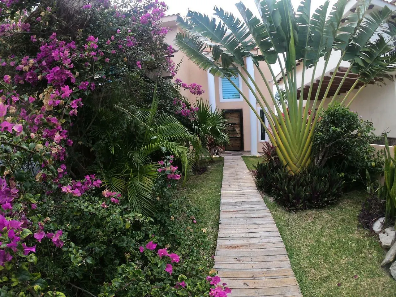 Villa Oasis Puerto Aventuras Bed & Breakfast
